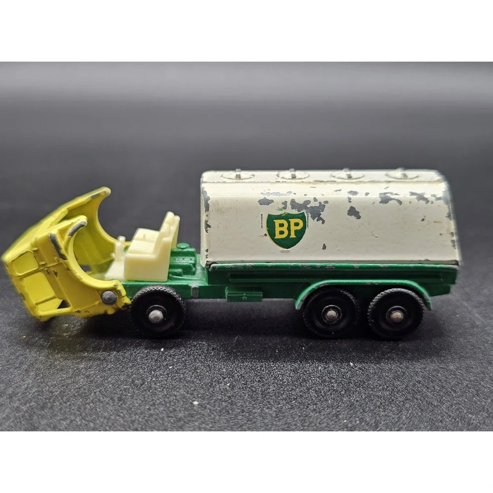 Vintage‎ Lesney Matchbox Series #25 Petrol Tanker